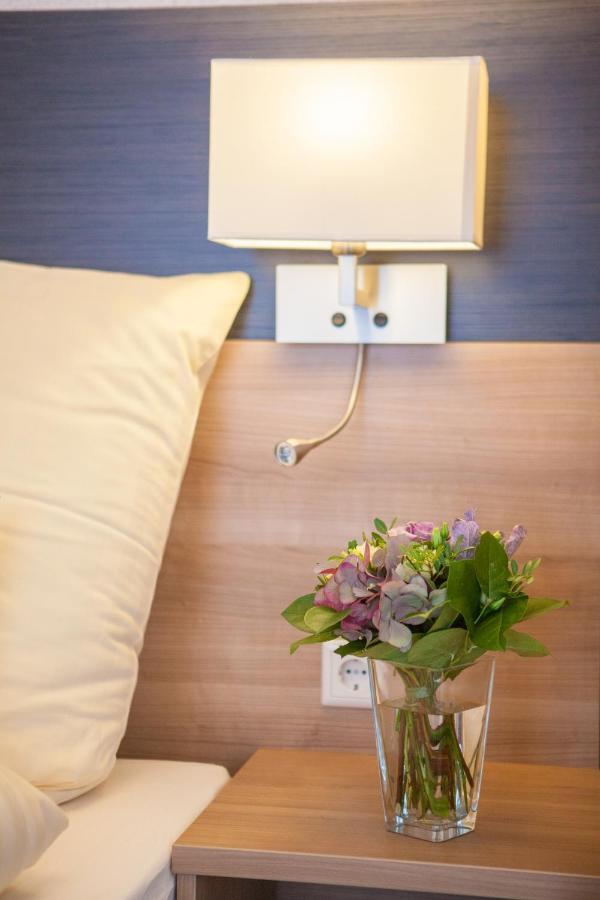 Eulennest Hotel Laubach  Bagian luar foto